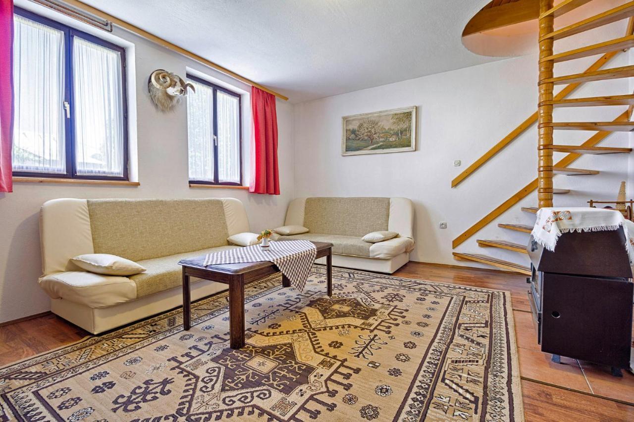 Milan In Rastovaca Villa Eksteriør billede