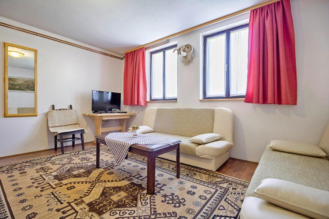 Milan In Rastovaca Villa Eksteriør billede