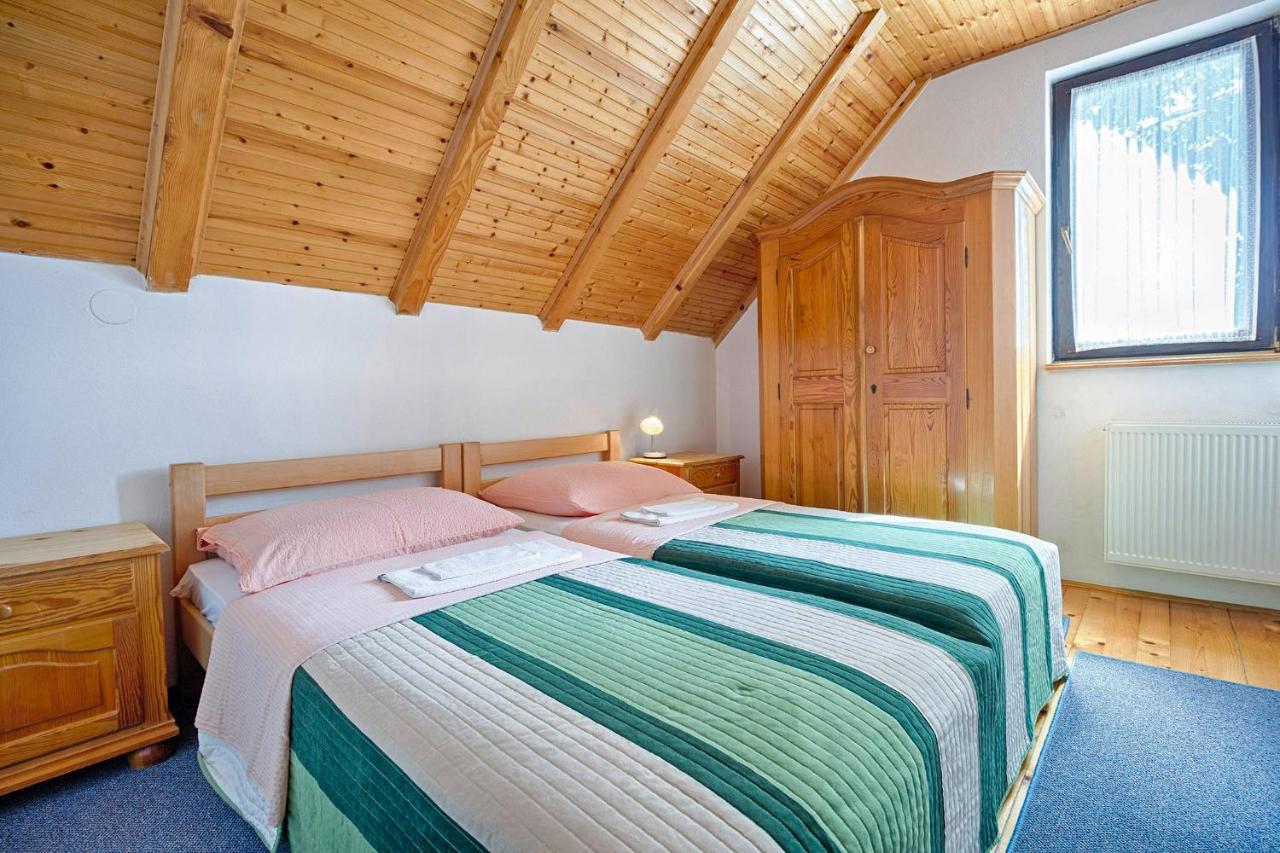 Milan In Rastovaca Villa Eksteriør billede