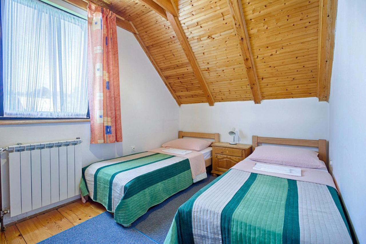 Milan In Rastovaca Villa Eksteriør billede
